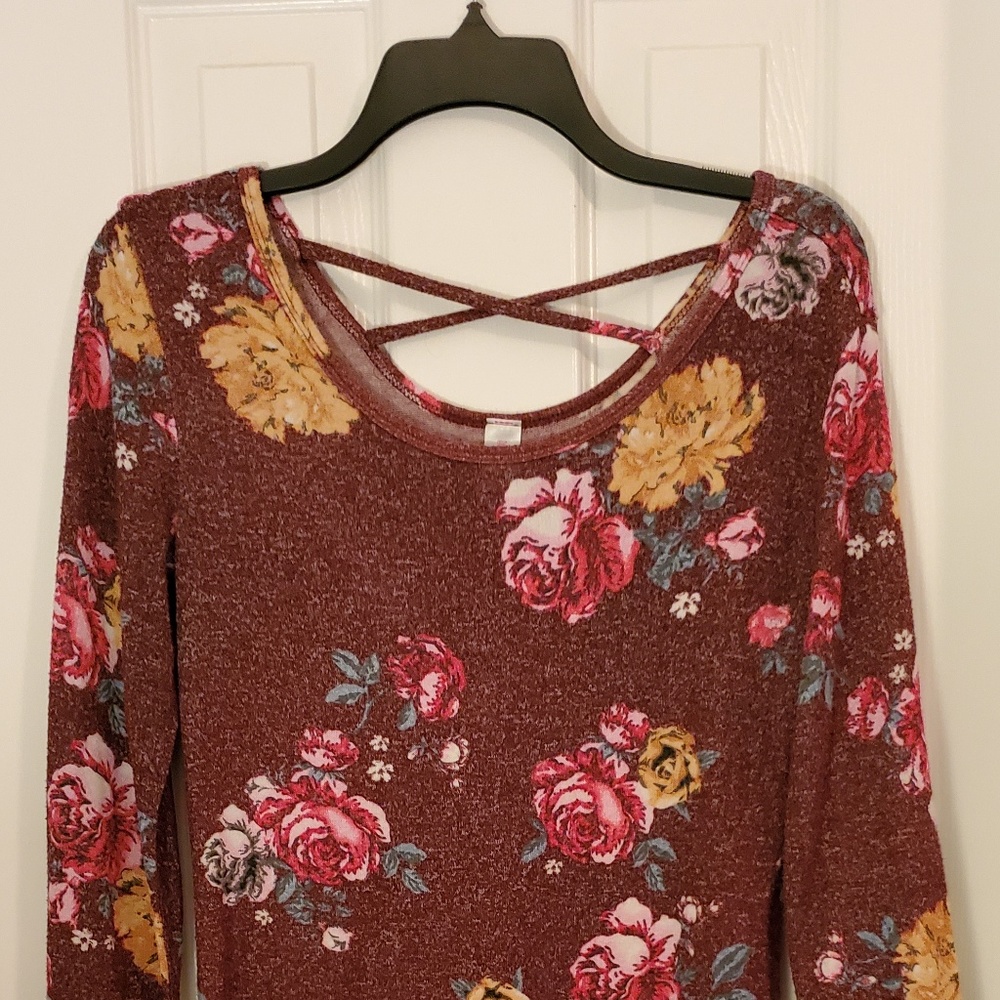 Burgundy floral criss-cross back tunic